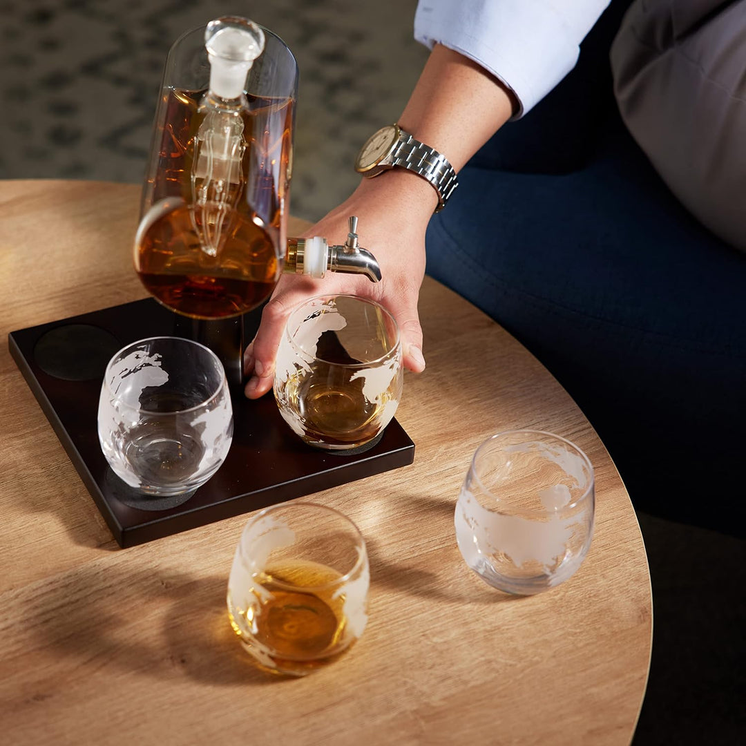 Ship Decanter Set with 4 Globe Glasses