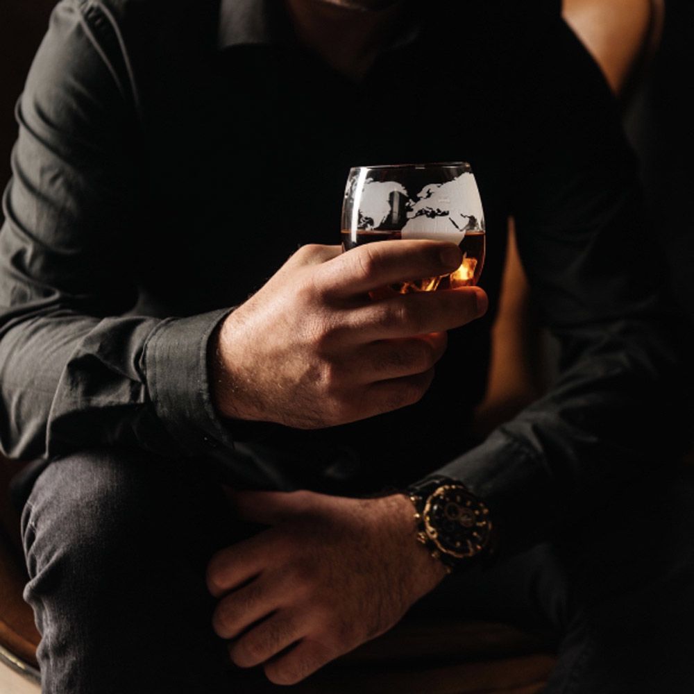 Globe Decanter with 2 Glasses Set