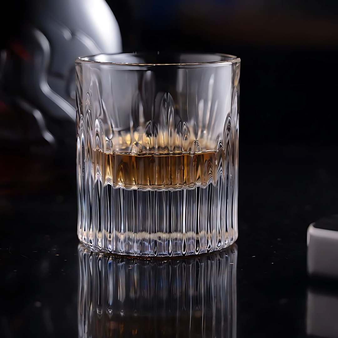 Noble Old-Fashioned Whiskey Glass - Pack Of 6 - Made with sapphire crystal