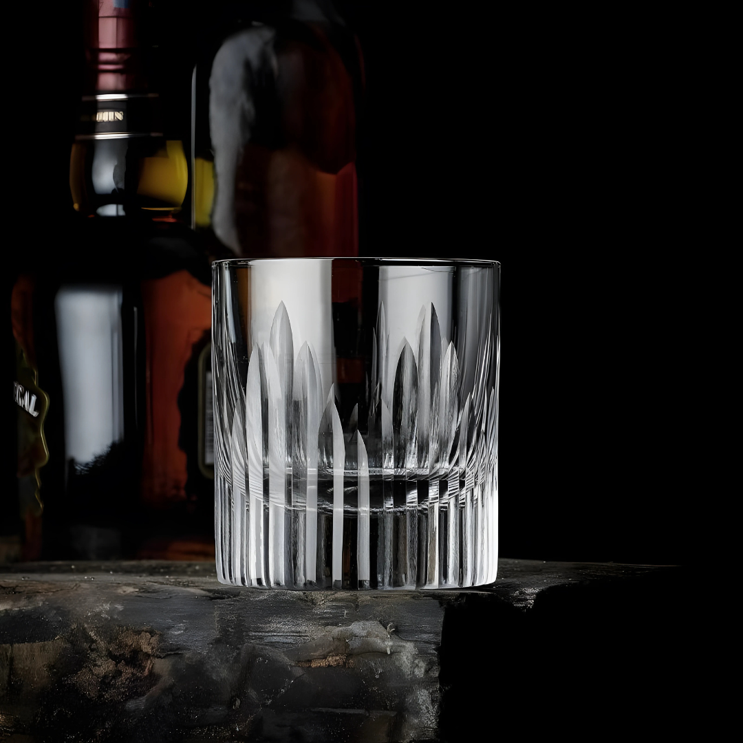 Noble Old-Fashioned Whiskey Glass - Pack Of 6 - Made with sapphire crystal