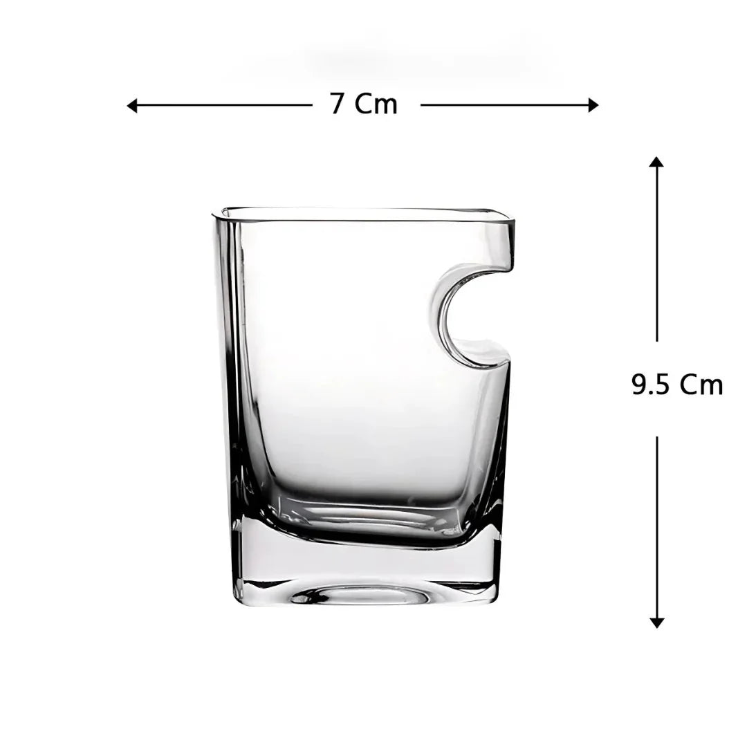 The Cigar Holding Whiskey Glass