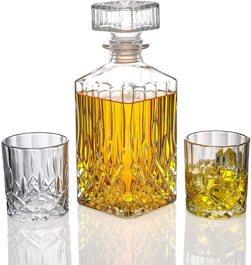 1 Decanter, 2 Whiskey Glass & 1 Flask Gift Set