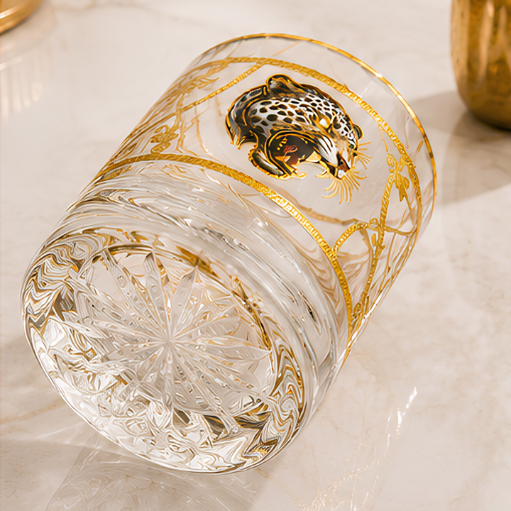 Luxury lead-free crystal whiskey glass with handcrafted leopard detailing