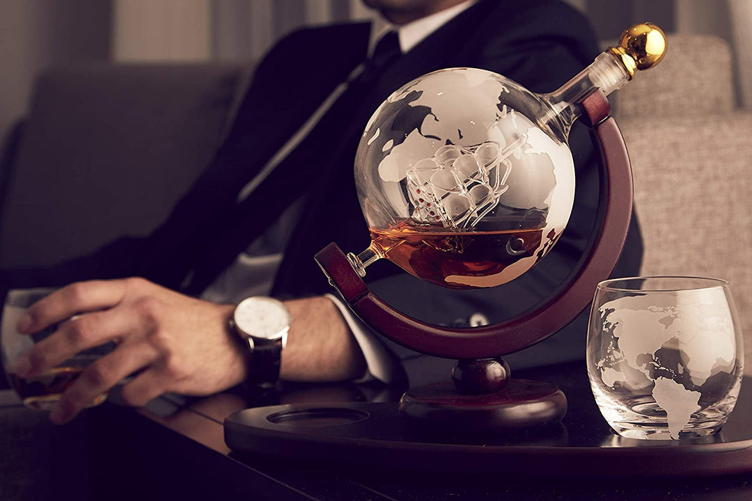 Globe Decanter with 2 Glasses Set